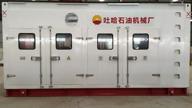 喷油双螺杆式负压采气装置装配完成即将交付发运