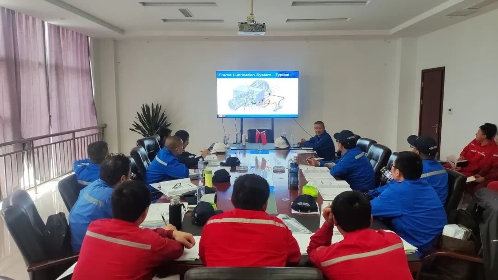 Ariel Senior Engineers Conduct Compressor Technical Training at Zhanwang