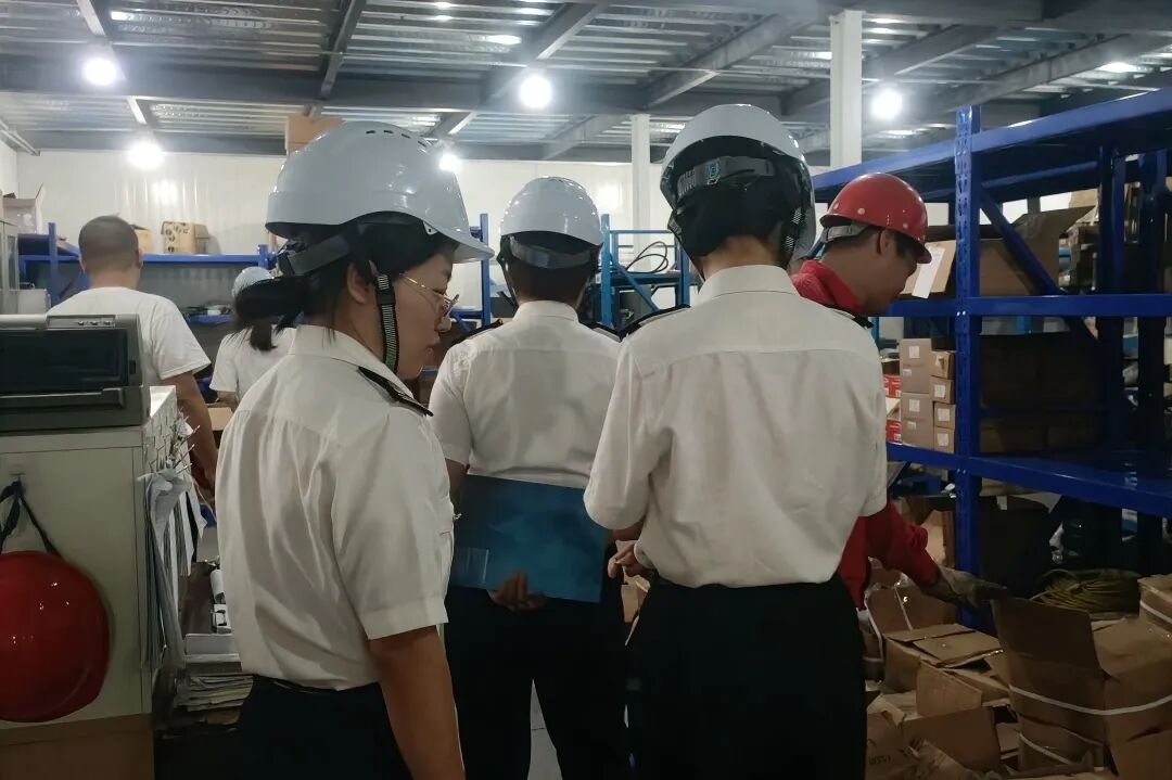 热烈欢迎成都双流机场海关莅临展望指导工作 新闻图片