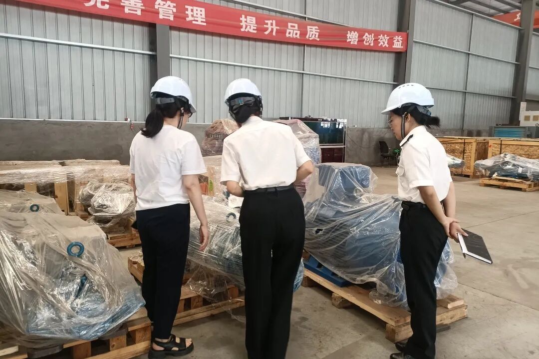 热烈欢迎成都双流机场海关莅临展望指导工作 新闻图片